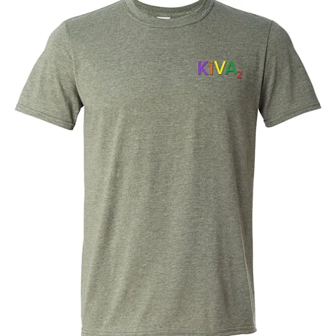 Gildan Softstyle T-Shirt - Men's - Embroidered